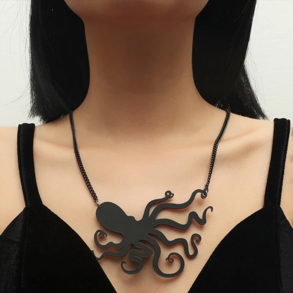 🐙 Awesome Octopus Silhouette Acrylic Chainlink Statement Necklace - Picture 2 of 10